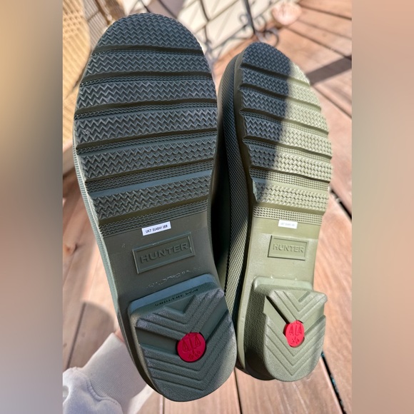 Hunter Original Chelsea Rain Boots - Picture 9 of 11